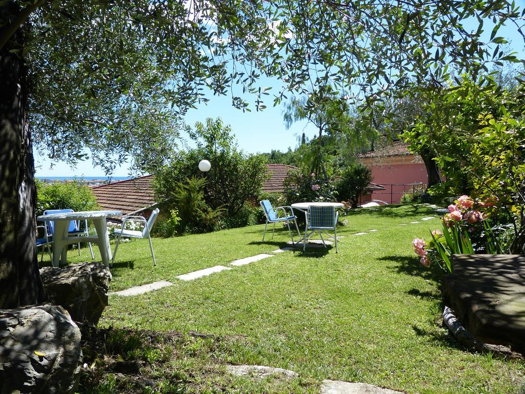 Garden Lodge Chiavari Exterior foto