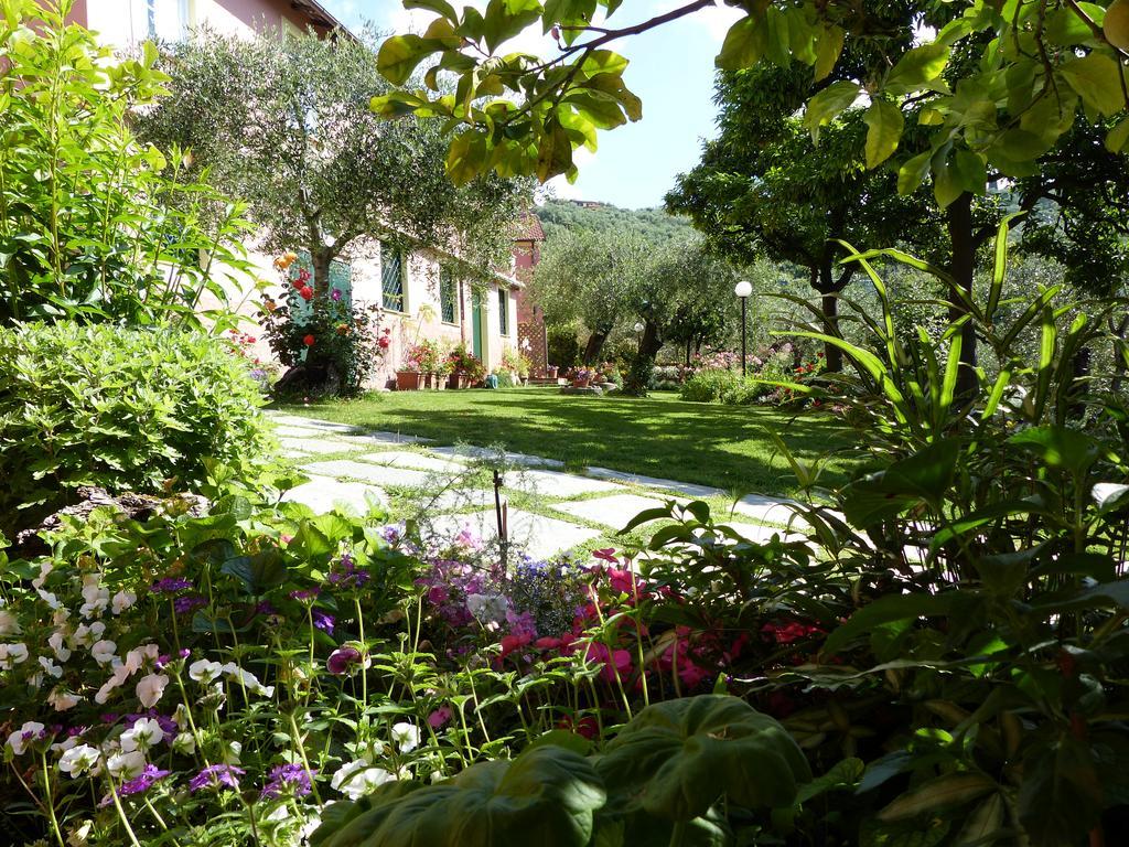 Garden Lodge Chiavari Exterior foto